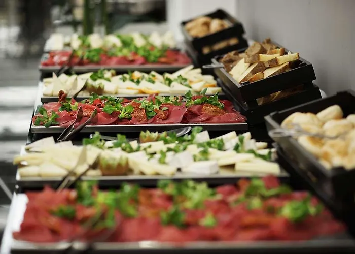 Radisson Blu Ghr Hotel 4*