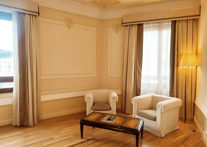 Radisson Blu Ghr 4*