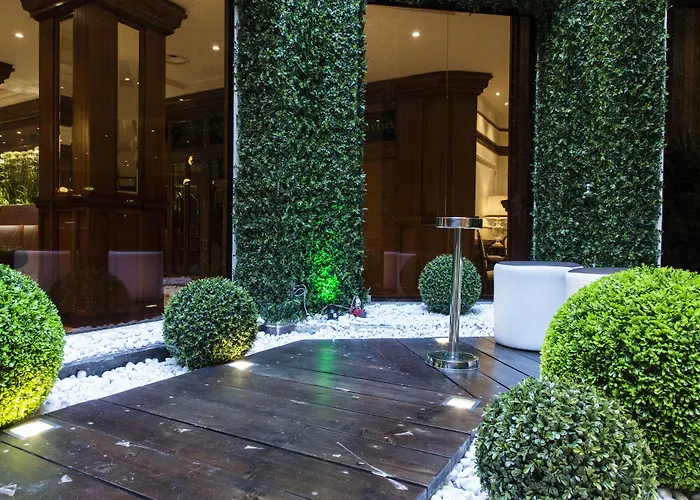 Hotel Radisson Blu Ghr 4*