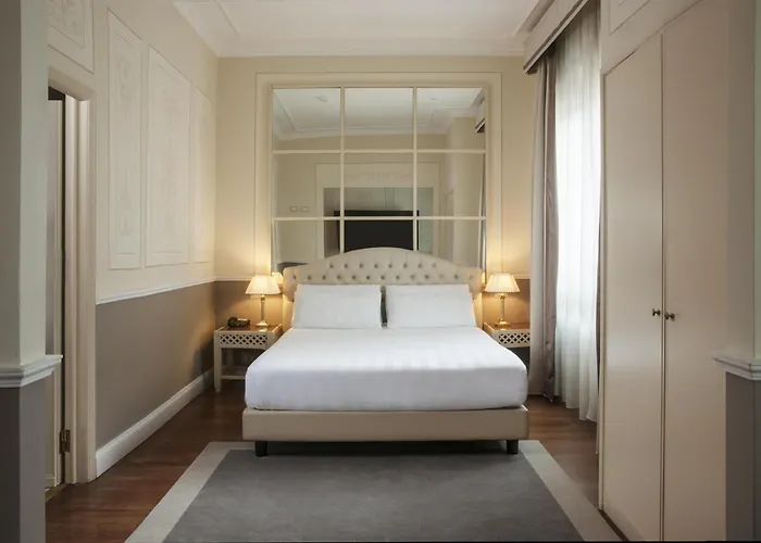 Radisson Blu Ghr 4*